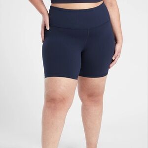 Athleta 7” bike shorts navy